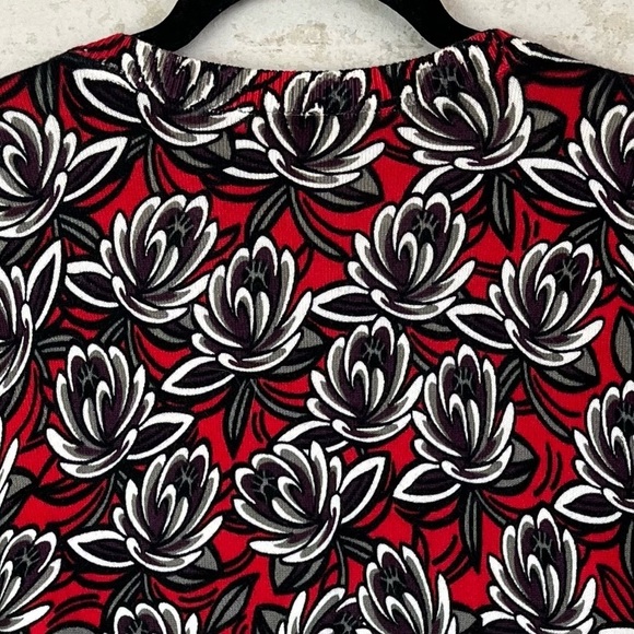 LOFT Burgundy Red Floral Ribbed Knit Sweater Cardigan Sz S Button Career Church - Picture 11 of 14